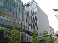 東京ミッドタウンサントリー美術館・ ガーデンテラス